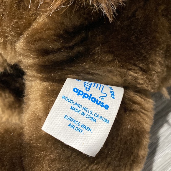 Looney Tunes: Tasmanian Devil w/Christmas Stocking (1997) - Stuffed Animal - Picture 8 of 9